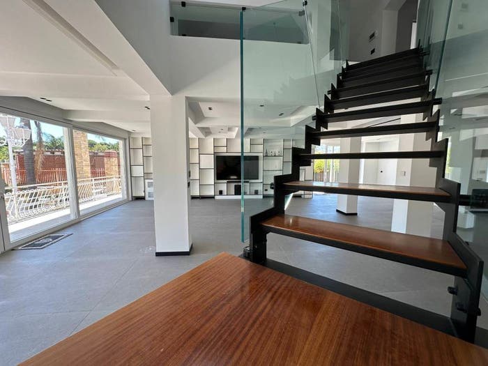 Casa con 6 locali in vendita in Via Giuseppe Oddo, Cruillas, Palermo