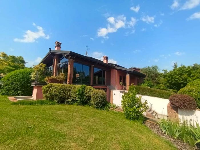 Casa con 5 locali in vendita in Pianello Val Tidone