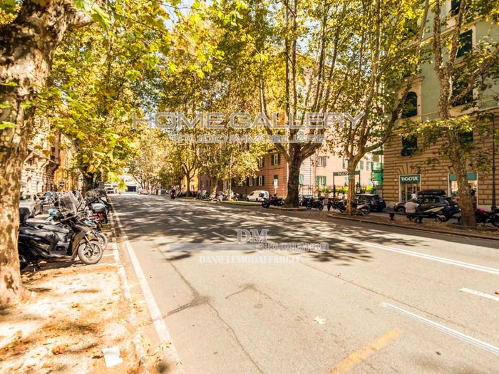 Appartamento quadrilocale in vendita in Corso Torino, Foce, Genova