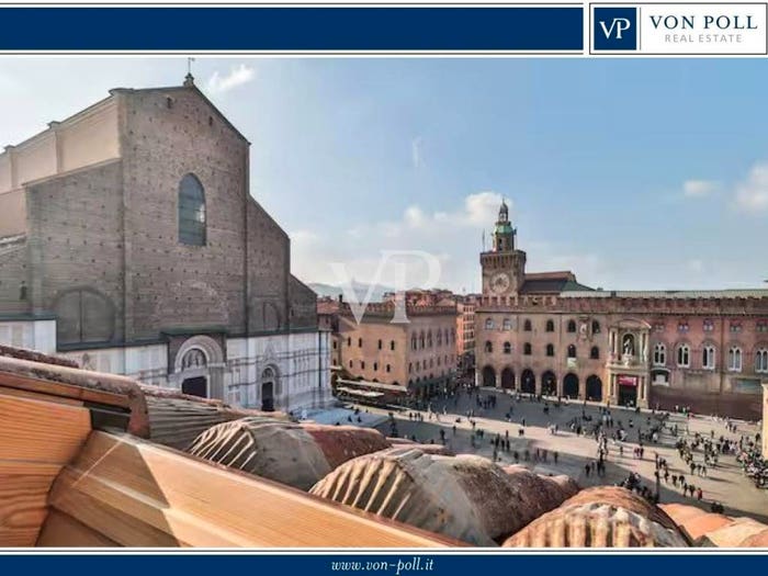 Casa con 5 locali in vendita in Piazza Maggiore, Centro Storico, Bologna