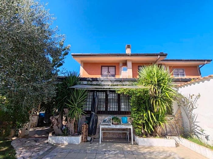 Casa quadrilocale in vendita in Via delle Colonnelle, Centro, Gallicano nel Lazio