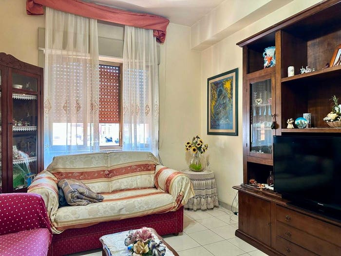 Appartamento con 6 locali in vendita in Via Raimondo Pettini, Centro, Barcellona Pozzo di Gotto