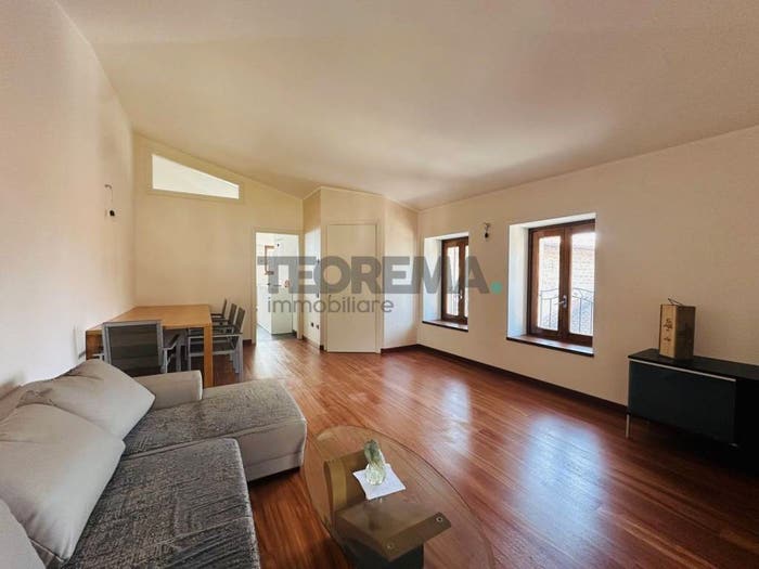 Appartamento con 5 locali in vendita in Piazza dell'Olmo, Centro, Fino del Monte