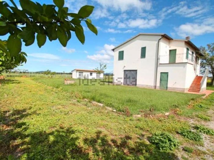 Casa quadrilocale in vendita in Strada Della Principessa No Number, Montalto di Castro