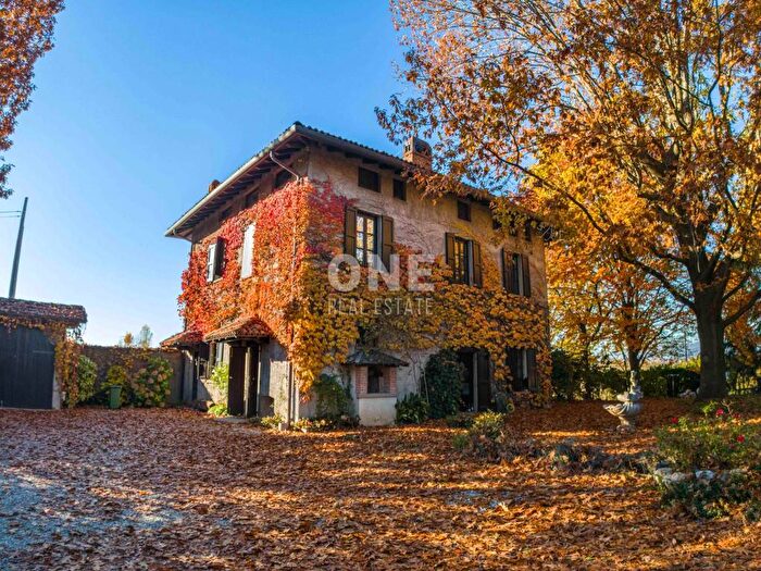 Casa con 6 locali in vendita in Via Luciano Manara, Monticello, Monticello Brianza