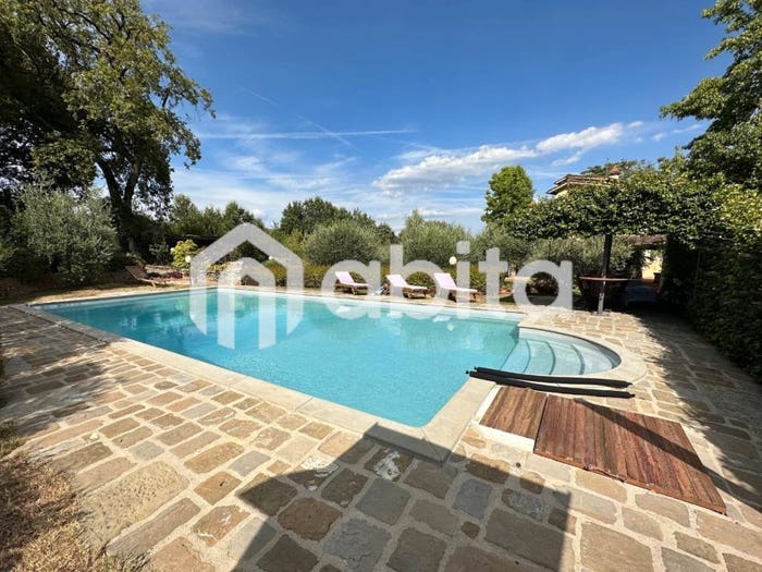 Casa con 6 locali in vendita in via chiantigiana, Frazioni Collinari, Montevarchi
