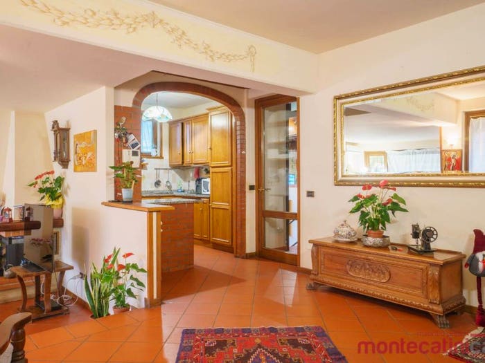 Casa con 6 locali in vendita in Via Niccolò Paganini, MontecatiniTerme