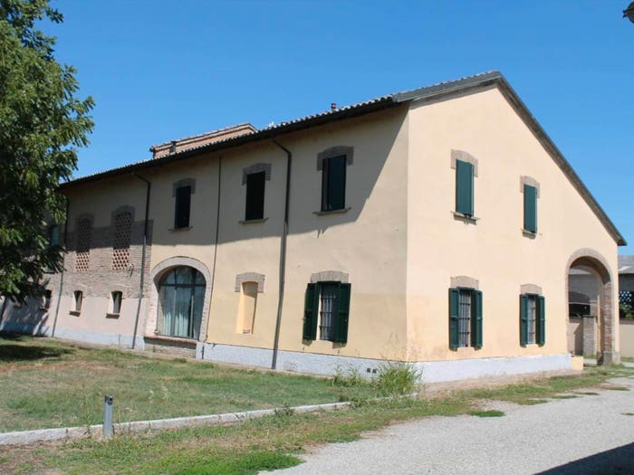 Casa con 6 locali in vendita in Via Maestà, Montechiarugolo