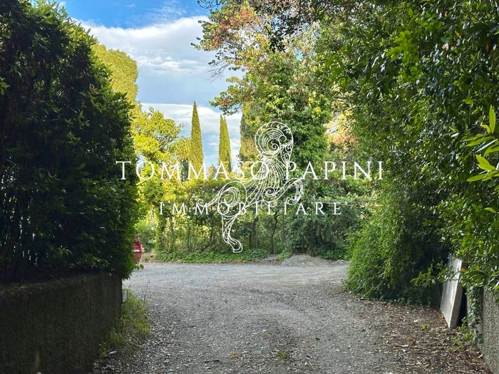 Appartamento con 6 locali in vendita in Via del Gelsomino, Due Strade San Gaggio, Firenze