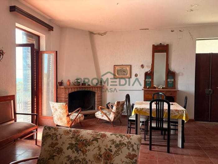 Appartamento con 5 locali in vendita in Via Stazione Messina ME, Giampilieri, Messina