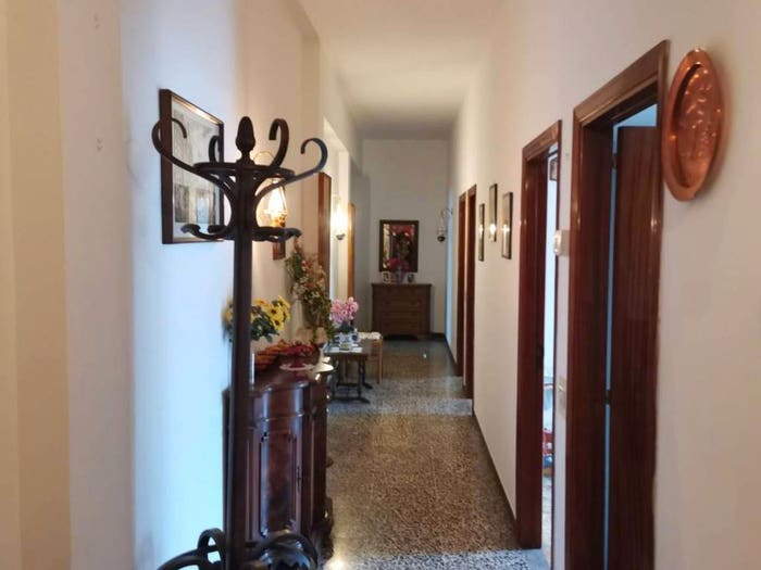 Appartamento quadrilocale in vendita in Via Pisana, Centro, Poggibonsi