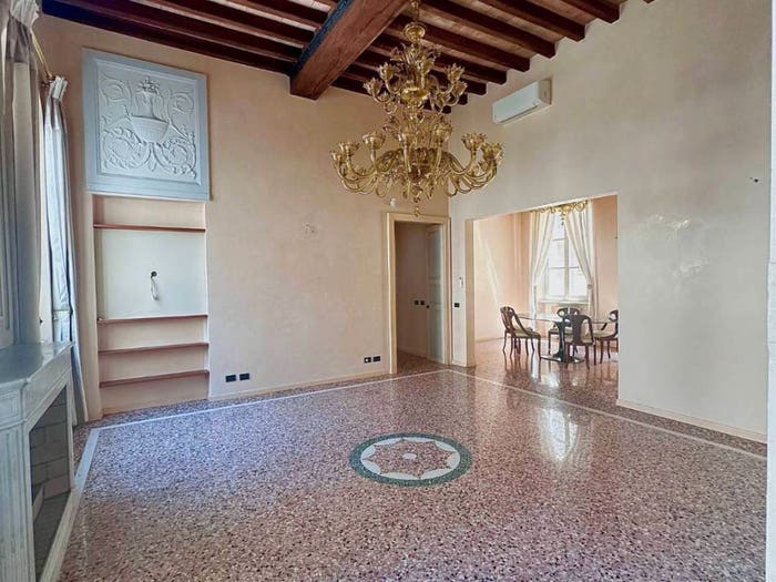 Appartamento trilocale in vendita in Centro Storico, Parma