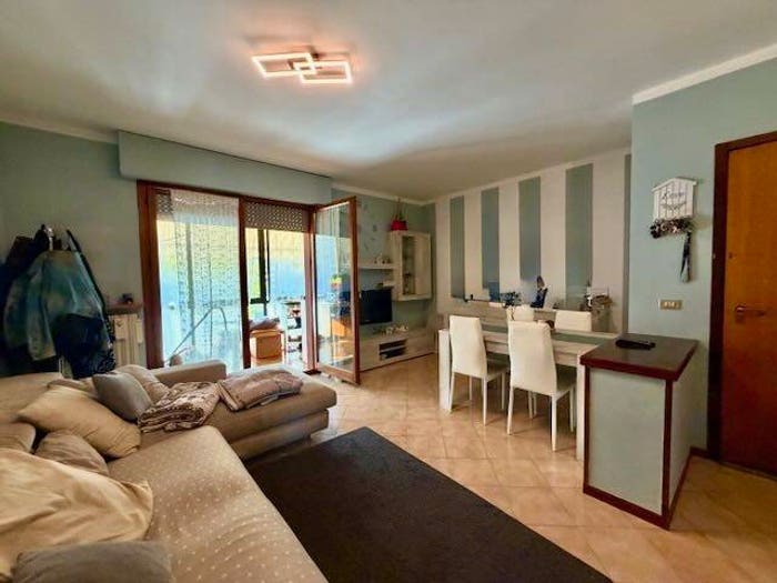 Appartamento quadrilocale in vendita in Via Emanuele Anselmi, Rivoltella, Desenzano del Garda