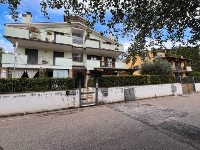 Appartamento trilocale in vendita in Via dell'Acqua Acetosa, Orte