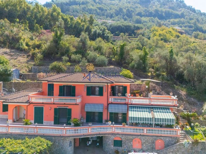 Appartamento trilocale in vendita in Località Panizza, Centro, Vallecrosia