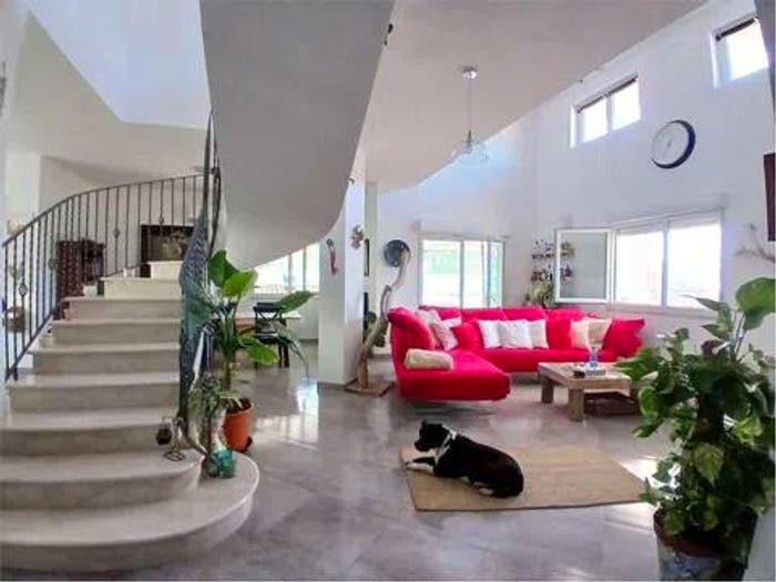 Casa con 6 locali in vendita in Alessandria della Rocca