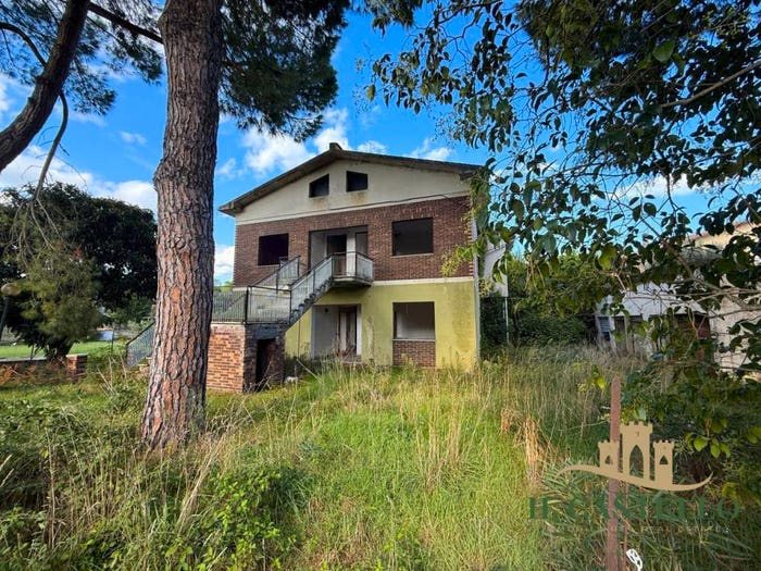 Casa con 6 locali in vendita in Località Rigutini, Rigutini, Castiglione del Lago
