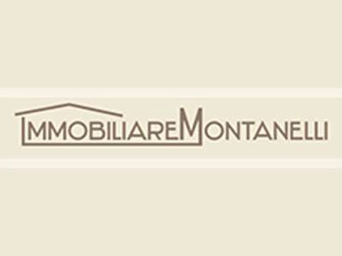 Casa con 6 locali in vendita in Centro, Bulciago