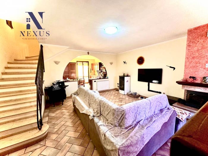 Casa con 6 locali in vendita in Ponte Degli Alberi, Montefelcino