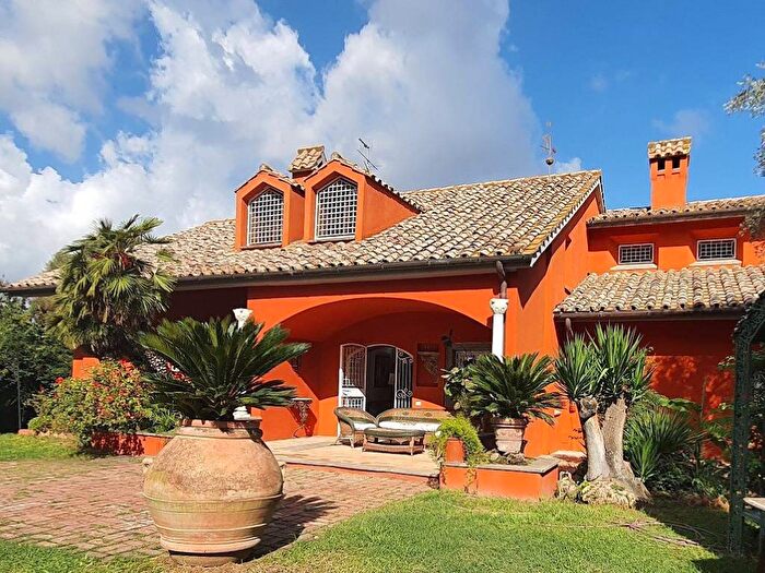 Casa con 6 locali in vendita in Vicolo del Casale di San Nicola, La Storta, Roma
