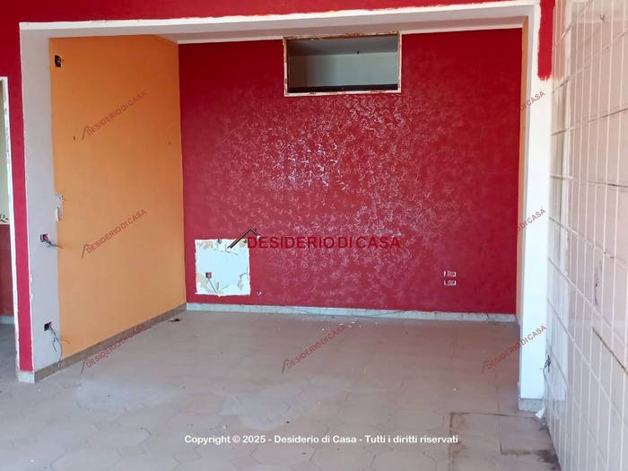 Appartamento con 6 locali in vendita in Piazzale Vittorio Veneto, San Cipirello