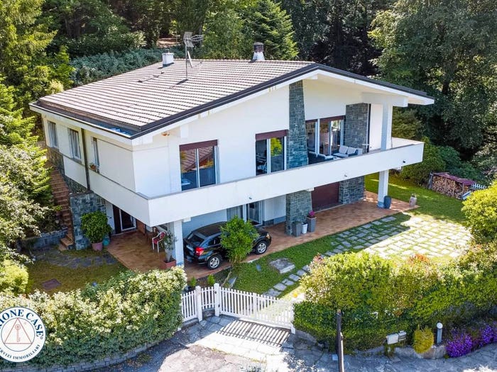 Casa con 6 locali in vendita in Via Gerolamo Isella, Ghirla, Valganna