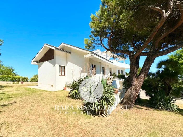 Appartamento con 6 locali in vendita in Frazione Sappanico, Ghettarello Sappanico, Ancona