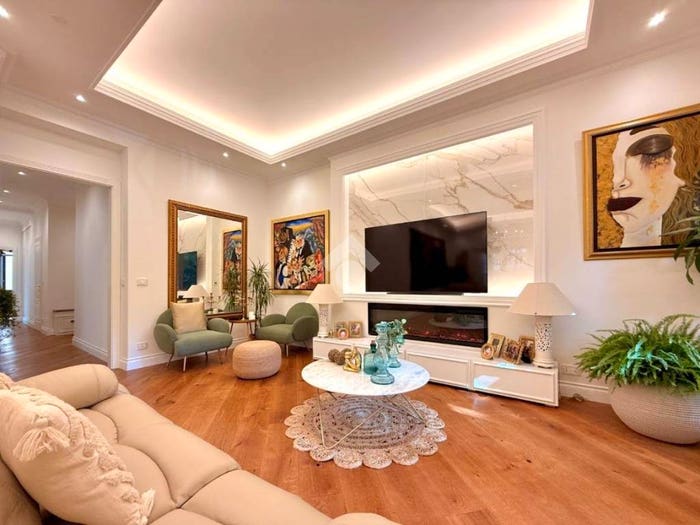 Appartamento quadrilocale in vendita in Via Giordano Bruno, Albaro, Genova