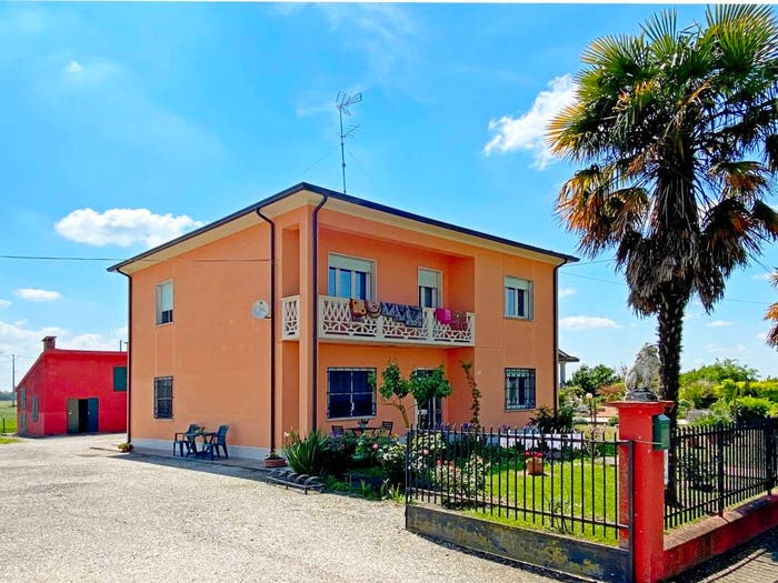 Casa con 6 locali in vendita in Via del Platano, Quartesana, Ferrara