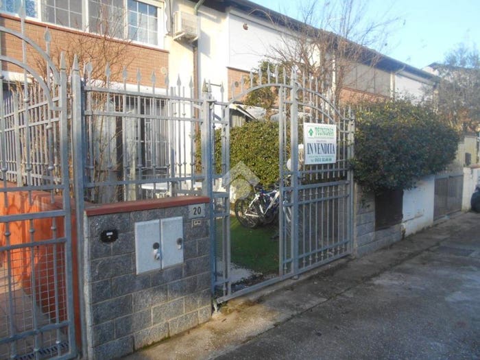 Appartamento trilocale in vendita in Via B Castiglia, Porto Garibaldi, Comacchio