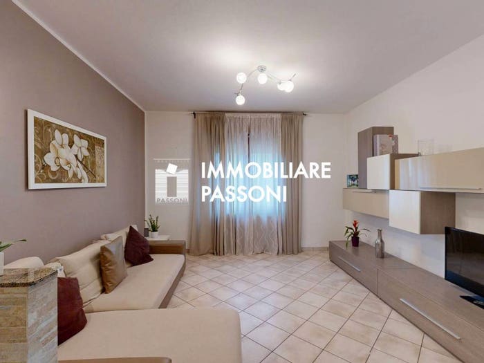 Appartamento trilocale in vendita in Via San Pio X, Cassano Magnago