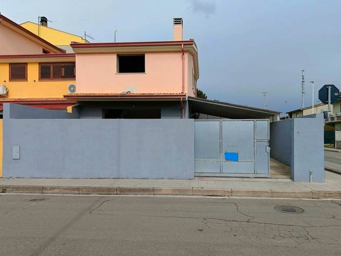 Casa trilocale in vendita in Via Ugo La Malfa, Decimoputzu