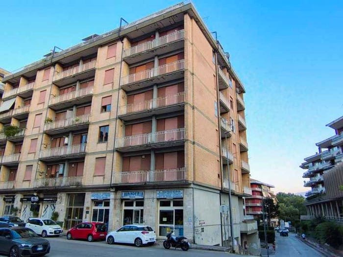 Appartamento con 5 locali in vendita in Via Salvatore Pescatori, Emanuele II C Colombo Morelli e Silvati, Avellino