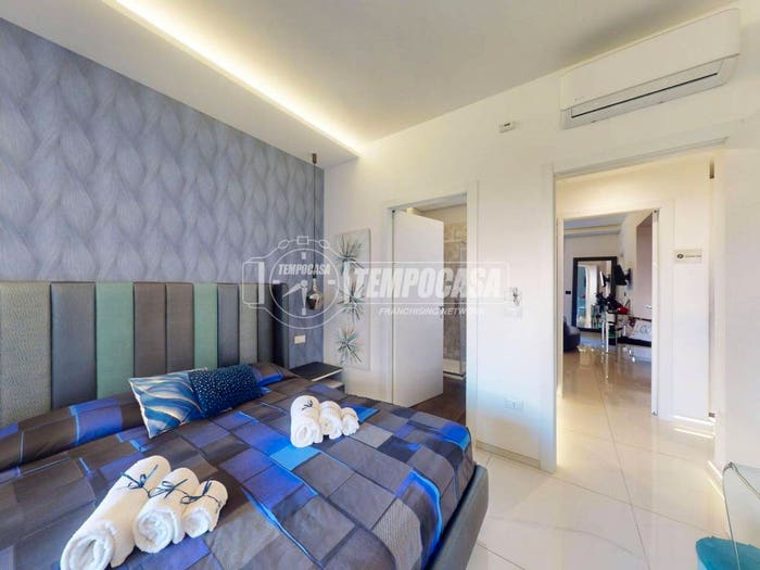 Appartamento quadrilocale in vendita in Via Guglielmo Oberdan, Mazzini, Lecce