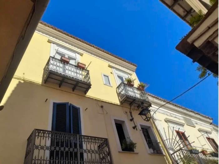 Appartamento quadrilocale in vendita in Via Angiporto Cavour, Centro, Maratea