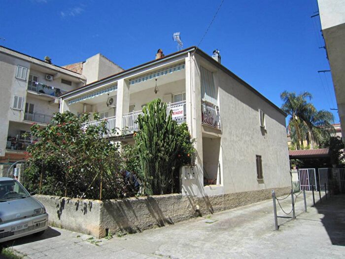 Appartamento con 6 locali in vendita in CONTRADA LACUNA, Amica, CoriglianoRossano