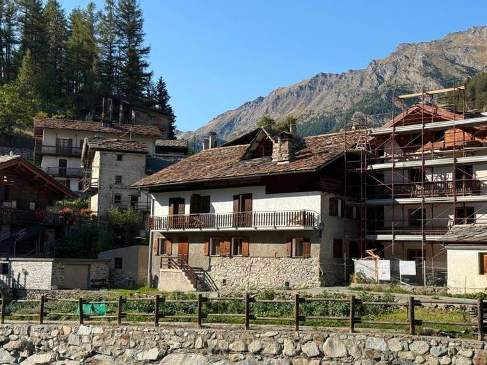 Appartamento trilocale in vendita in Frazione Cretaz, Cretaz, Cogne