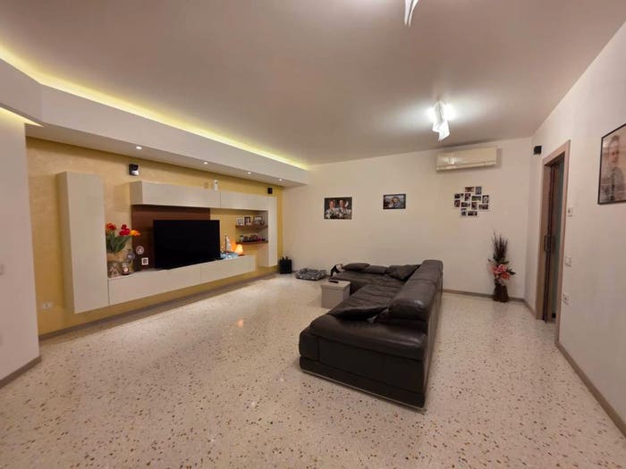 Casa con 6 locali in vendita in Via Padre Emilio Venturini, Brondolo, Chioggia