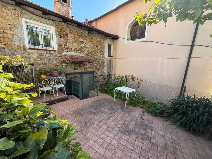Appartamento monolocale in vendita in Via Felice Musso, Castelvecchio, Imperia