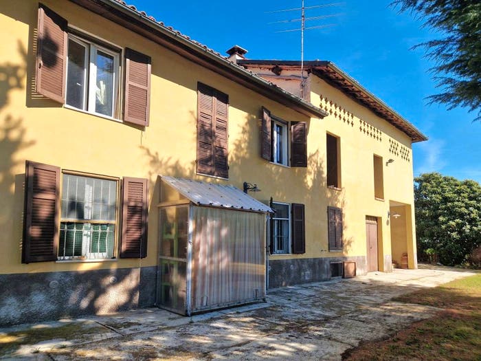 Casa quadrilocale in vendita in Località Casazze, Altavilla Monferrato