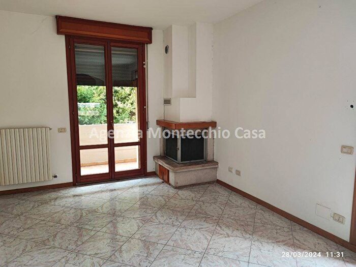 Appartamento con 5 locali in vendita in Via Garibaldi, Centro, Montelabbate