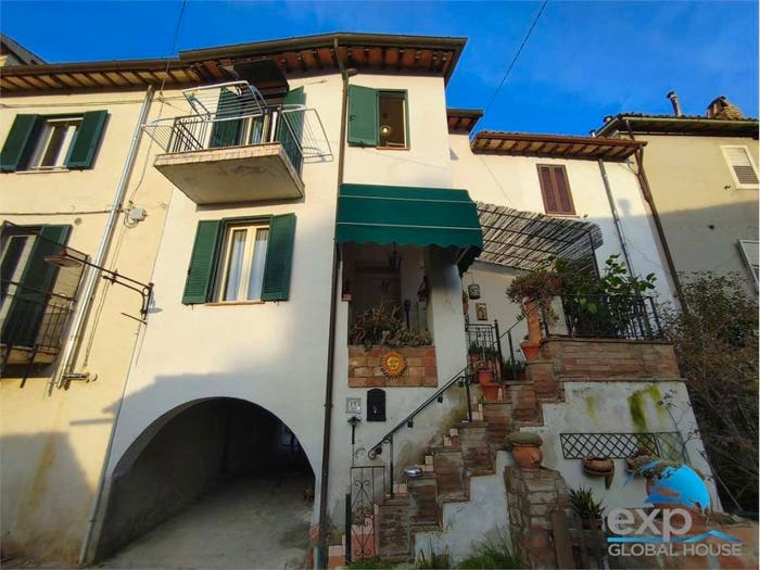Casa con 5 locali in vendita in Centro, Cannara