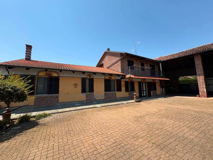 Casa con 6 locali in vendita in Strada San Grisante, San Grisante, Crescentino