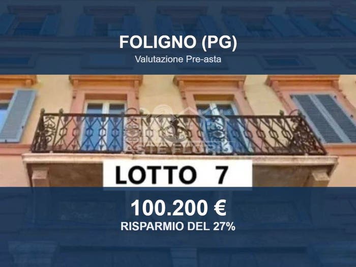 Appartamento bilocale in vendita in Via Antonio Gramsci, Centro Storico, Foligno