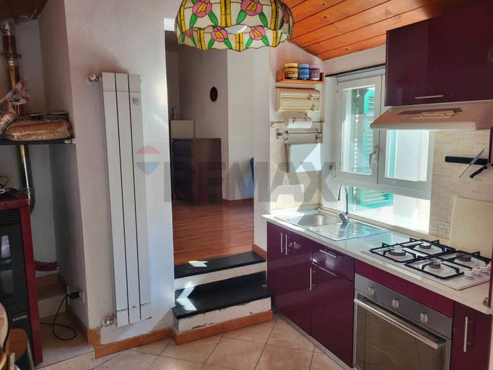 Appartamento quadrilocale in vendita in Via Bavari, Struppa, Genova
