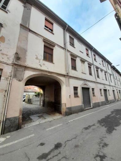 Appartamento trilocale in vendita in Via Giuseppe Garibaldi, Centro, Mede