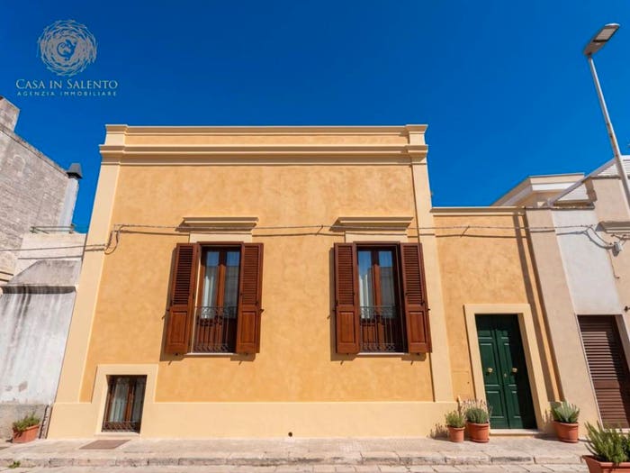 Appartamento con 6 locali in vendita in Via B Cellini, Centro, Corsano