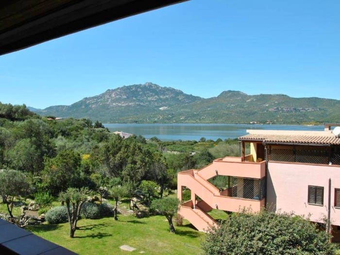 Appartamento trilocale in vendita in Via Sa Jaga Brujada, Porto Rotondo, Olbia