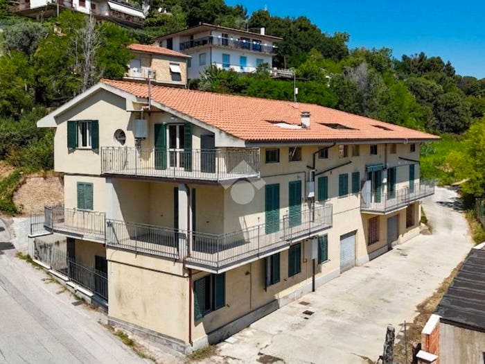 Casa con 6 locali in vendita in Via Dei Pini, Centro, Grottammare