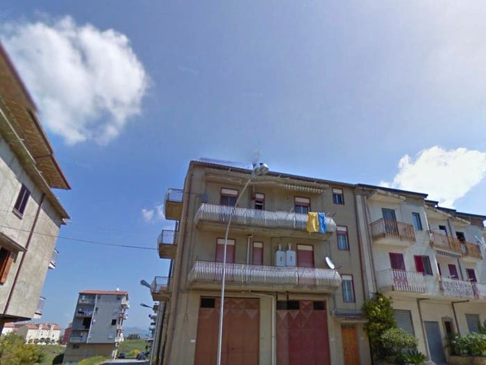 Appartamento con 5 locali in vendita in Via La Loggia, Aragona